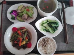 -东方幸福国际母婴月子会所(沙湾公园店)