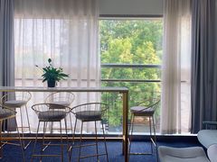 -河北盛世之星奔驰4S店(赵佗公园店)