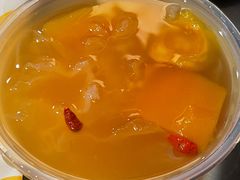 酒酿枇杷炖木瓜-满记甜品(南京虹悦城三店)