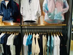 -王府井奥莱临潼小镇(临潼店)