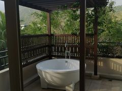 -三亚亚龙湾雅高美爵酒店