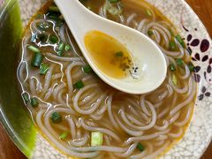 净桂林粉-桥雪牛杂专门店(关边路店)