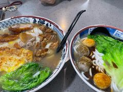 鸭腿拼牛腩濑粉-三鄉濑粉·铭珠粥粉