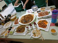 鱼头泡饼-东四民芳餐厅(世茂工三店)