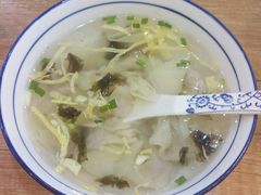 鲜肉小馄饨-景芳周大姐(国大城市广场店)