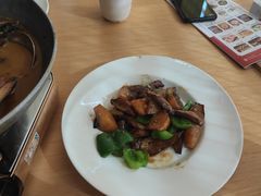 -关东小磨东北菜(上海长风大悦城店)