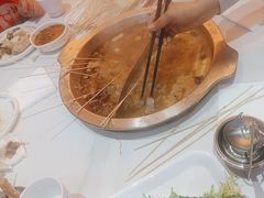 -辣八香新疆孜然串烤火锅(环球港店)