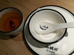 -山城外·非遗酸菜鱼(蜀都万达店)