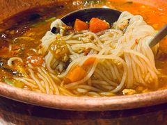 小锅米线-觅山云南菜(泊富ICITY店)