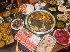 -沸炉重庆老火锅(军事博物馆店)