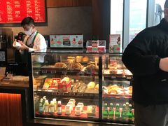面包甜点陈列柜-星巴克(苏州平江万达广场店)
