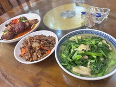 -芦茨金富饭庄·25年老字号·专做稻草鸡