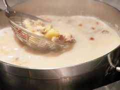 -尚尚仙·酸汤猪手·猪肚鸡火锅(华联万柳购物中心店)