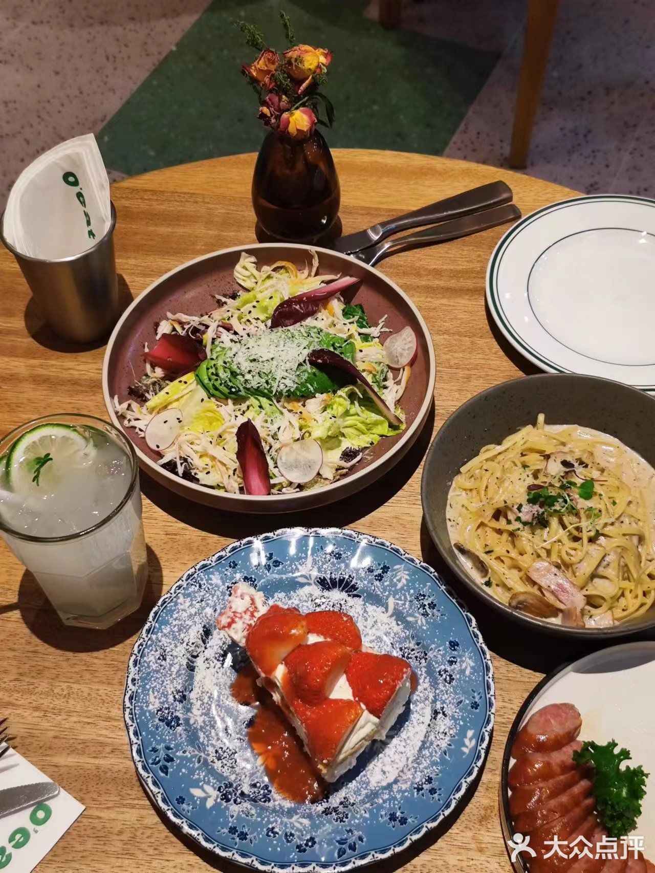 万象城热门新店，提前去不然要排队！