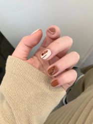 -悦指间美甲美睫