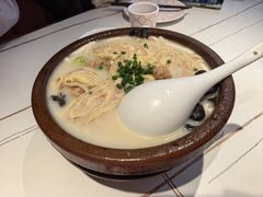 -阿瓦山寨·湘菜现炒·剁椒鱼头王(咸阳总店)