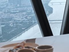 -广州塔卢特斯法国旋转餐厅