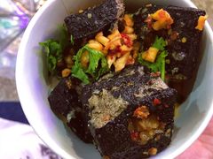 -黑色经典臭豆腐·湖南特产(步行街店)