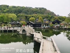 -灵岩山风景区