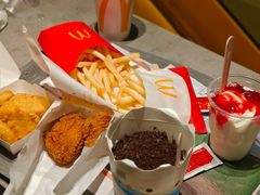 -麦当劳(展览路店)