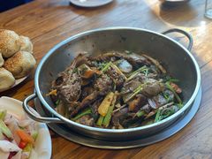 主打的干锅鸭头-安诚居干锅鸭头(八角店)