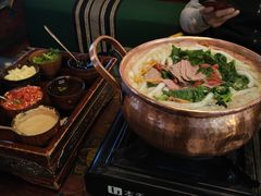 牦牛肉汤锅-卡桑嘎布藏餐吧(扎西满斋居民小区店)