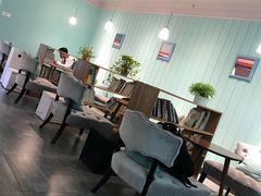 大堂-香颂咖啡(华德中心广场店)