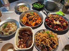 -巴厘龙虾·榜首油焖大虾(音乐学院·沿江酒馆店)