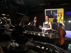-东岸Cafe 爵士俱乐部