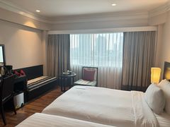 -曼谷湄南河畔华美达广场酒店