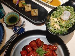 红酒泡沫牛仔粒-荟廷·晶萃(陆家嘴尚悦湾店)