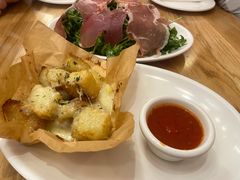 -城市大道红炉披萨烘焙坊