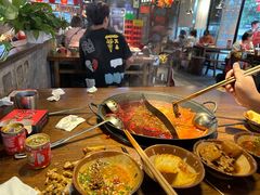 -萍姐火锅·公路夜市(武汉首店)