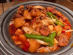 沙湾大盘鸡-耶里夏丽·新疆菜·家庭聚场(百联中环购物广场店)