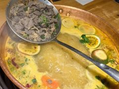 -洱火云南酸菜牛肉火锅(石景山当代商城店)