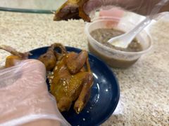 盐焗乳鸽-煲煲掂风味煲仔饭餐厅(西区店)