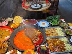 -萍姐火锅·公路夜市(武汉首店)