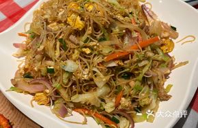 Three-Thread Stir-Fried Noodles