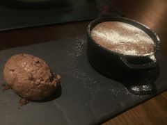 -恰餐厅及酒吧 CHAR Bar & Grill (北京丽都皇冠假日店)
