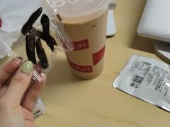-85度C(生甜甜圈研究工坊·上海松江人民北路店)