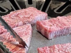 -炼火烤肉店