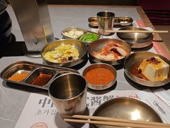 -草家酱蟹炭火烤肉店(珲春南路一店)
