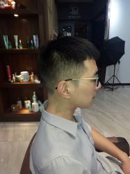 -PE SALON