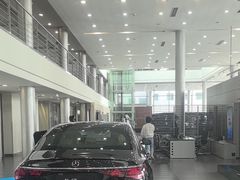 -天津波士信达奔驰4S店(卫津南路店)