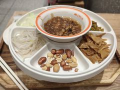 -小满手工粉(上海新世界城店)