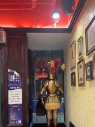 -东方先生国潮男士理发馆