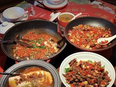 -爱碗亭·鲜炒湖南菜(壹城中心店)