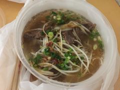 牛腩面-万利洪记粉面美食