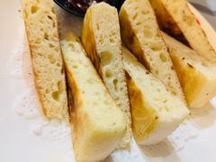 -肥肥虾庄·金牌油焖大虾(东湖欢乐谷店)