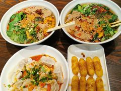 -爆炸头阿姨小四川正宗川味小吃(无任何分店)